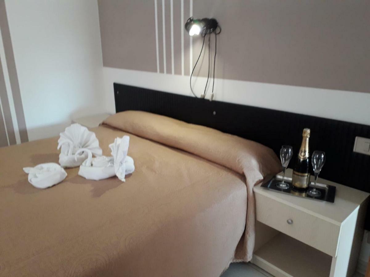 Hotel Santa Caterina Gizzeria Εξωτερικό φωτογραφία